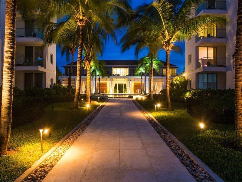 Wymara Resort & Villas Grace Bay Exterior photo